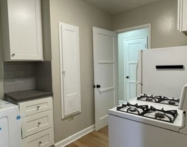 4121 Ocean View Boulevard - Photo Thumbnail 7
