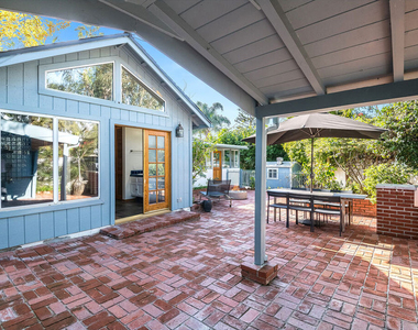 2924 Manning Avenue - Photo Thumbnail 17