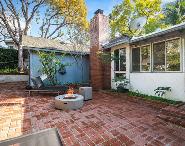 2924 Manning Avenue - Photo Thumbnail 19