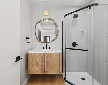 5843 Whitworth Drive - Photo Thumbnail 8