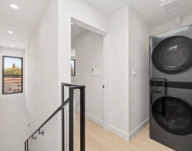 5843 Whitworth Drive - Photo Thumbnail 9