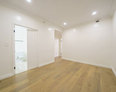 600 W 9th Street - Photo Thumbnail 15
