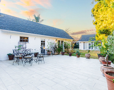 863 Manning Avenue - Photo Thumbnail 31