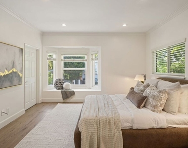 15232 Hartsook Street - Photo Thumbnail 23