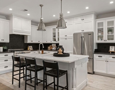 15232 Hartsook Street - Photo Thumbnail 7