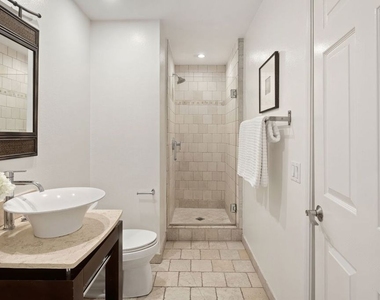 15232 Hartsook Street - Photo Thumbnail 12
