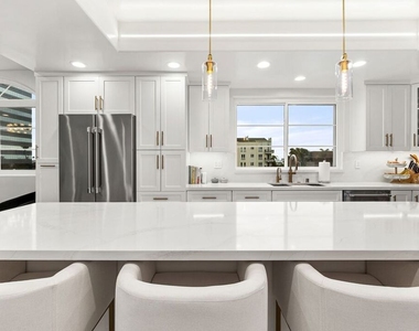 1182 Wellesley Avenue - Photo Thumbnail 21