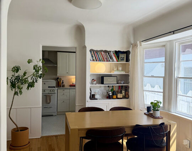 643 Vernon Avenue - Photo Thumbnail 9