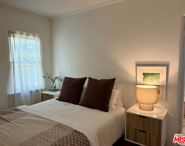 643 Vernon Avenue - Photo Thumbnail 19