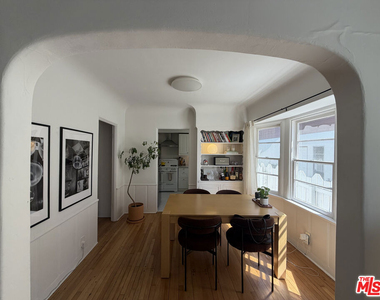 643 Vernon Avenue - Photo Thumbnail 8