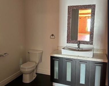 652 Mateo Street - Photo Thumbnail 6