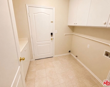 7371 Westcliff Drive - Photo Thumbnail 8