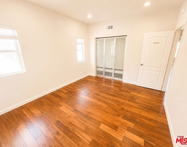 7371 Westcliff Drive - Photo Thumbnail 17