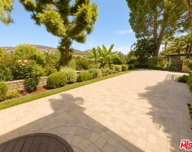 7371 Westcliff Drive - Photo Thumbnail 27