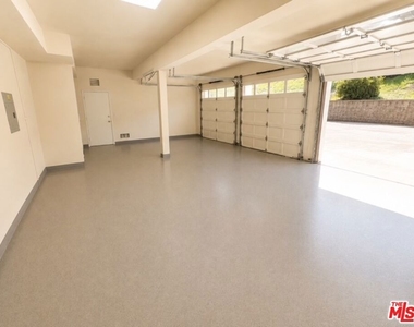 7371 Westcliff Drive - Photo Thumbnail 25