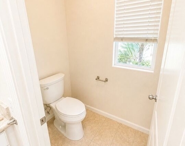 7371 Westcliff Drive - Photo Thumbnail 16