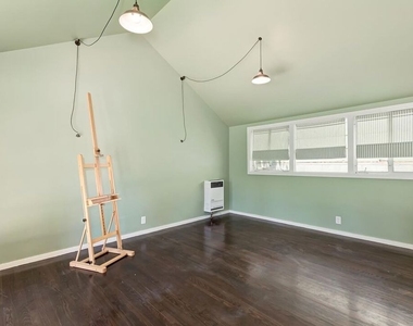 515 N Kenter Avenue - Photo Thumbnail 27