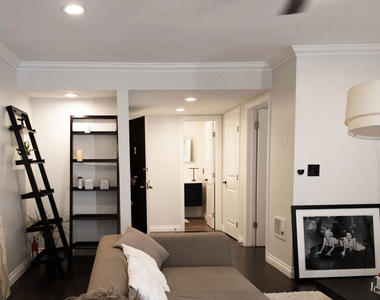 5651 Windsor Way - Photo Thumbnail 5