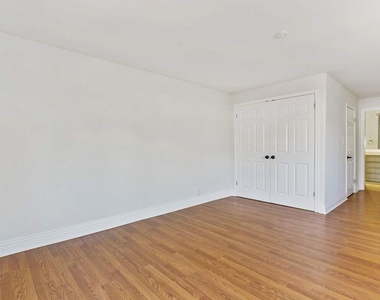 4058 Wade Street - Photo Thumbnail 11