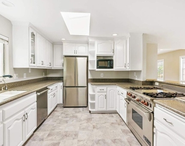 4058 Wade Street - Photo Thumbnail 3