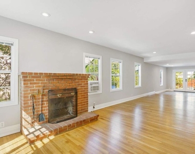 4058 Wade Street - Photo Thumbnail 5