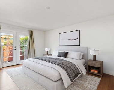 4058 Wade Street - Photo Thumbnail 4