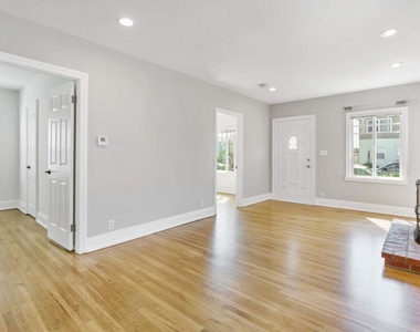 4058 Wade Street - Photo Thumbnail 6
