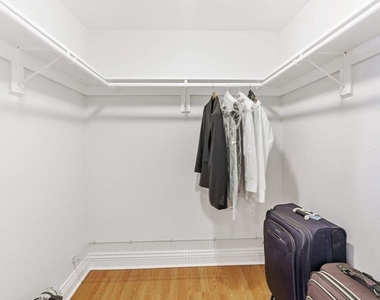 4058 Wade Street - Photo Thumbnail 14