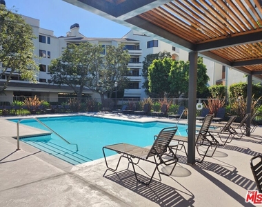 2122 Century Park Lane - Photo Thumbnail 35