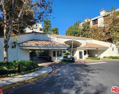 2122 Century Park Lane - Photo Thumbnail 38