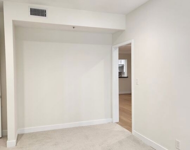 2122 Century Park Lane - Photo Thumbnail 27