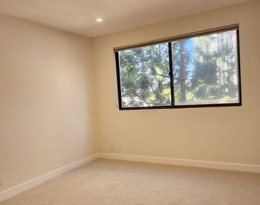 2122 Century Park Lane - Photo Thumbnail 28