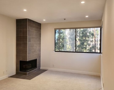 2122 Century Park Lane - Photo Thumbnail 22