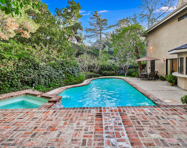 1030 Brooklawn Drive - Photo Thumbnail 26