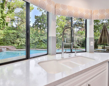 1030 Brooklawn Drive - Photo Thumbnail 11