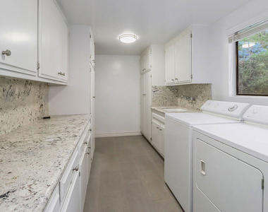 1030 Brooklawn Drive - Photo Thumbnail 19