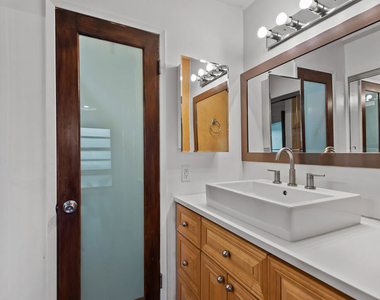 7742 Redlands - Photo Thumbnail 15