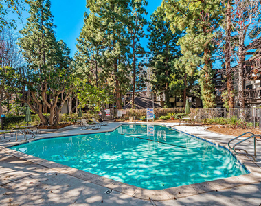 7742 Redlands - Photo Thumbnail 18
