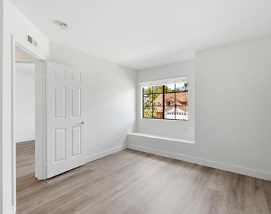 3926 Santa Nella Pl - Photo Thumbnail 42