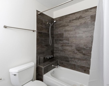 3926 Santa Nella Pl - Photo Thumbnail 39