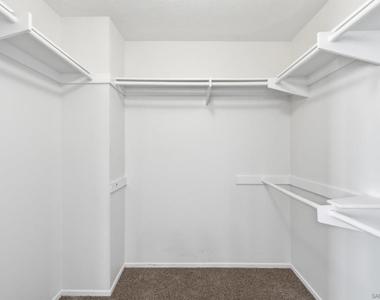 3926 Santa Nella Pl - Photo Thumbnail 34