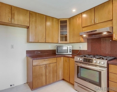 14140 Barrymore St. - Photo Thumbnail 20