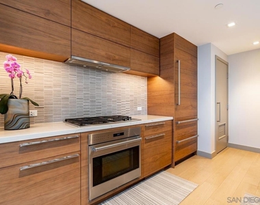 888 W E Street - Photo Thumbnail 2