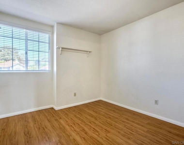 14718 Carmel Ridge Road - Photo Thumbnail 15