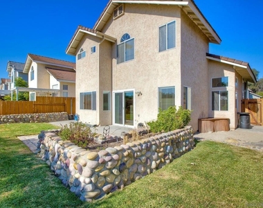 14718 Carmel Ridge Road - Photo Thumbnail 17