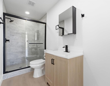 2844 State St - Photo Thumbnail 5