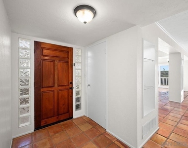 5942 Sagebrush Rd - Photo Thumbnail 9