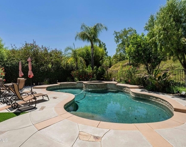 5405 Sunlight Street - Photo Thumbnail 28