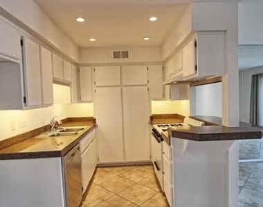 31200 Landau Boulevard - Photo Thumbnail 16