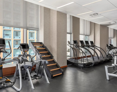 8 Spruce Street - Photo Thumbnail 4
